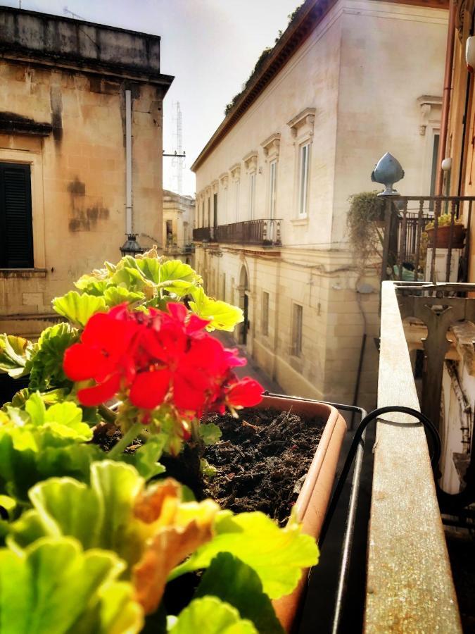Palazzo Salia Bed & Breakfast Lecce Exterior foto