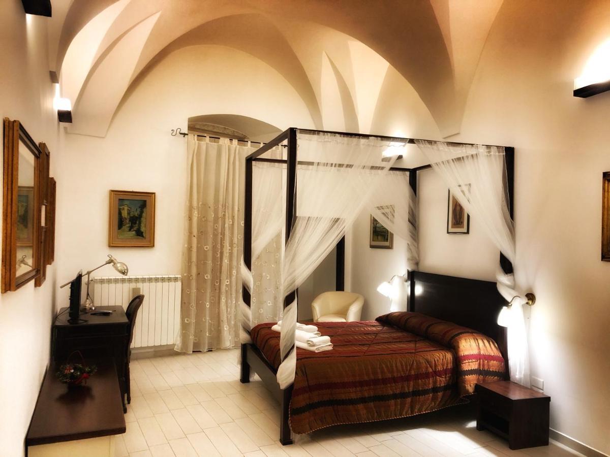 Palazzo Salia Bed & Breakfast Lecce Exterior foto